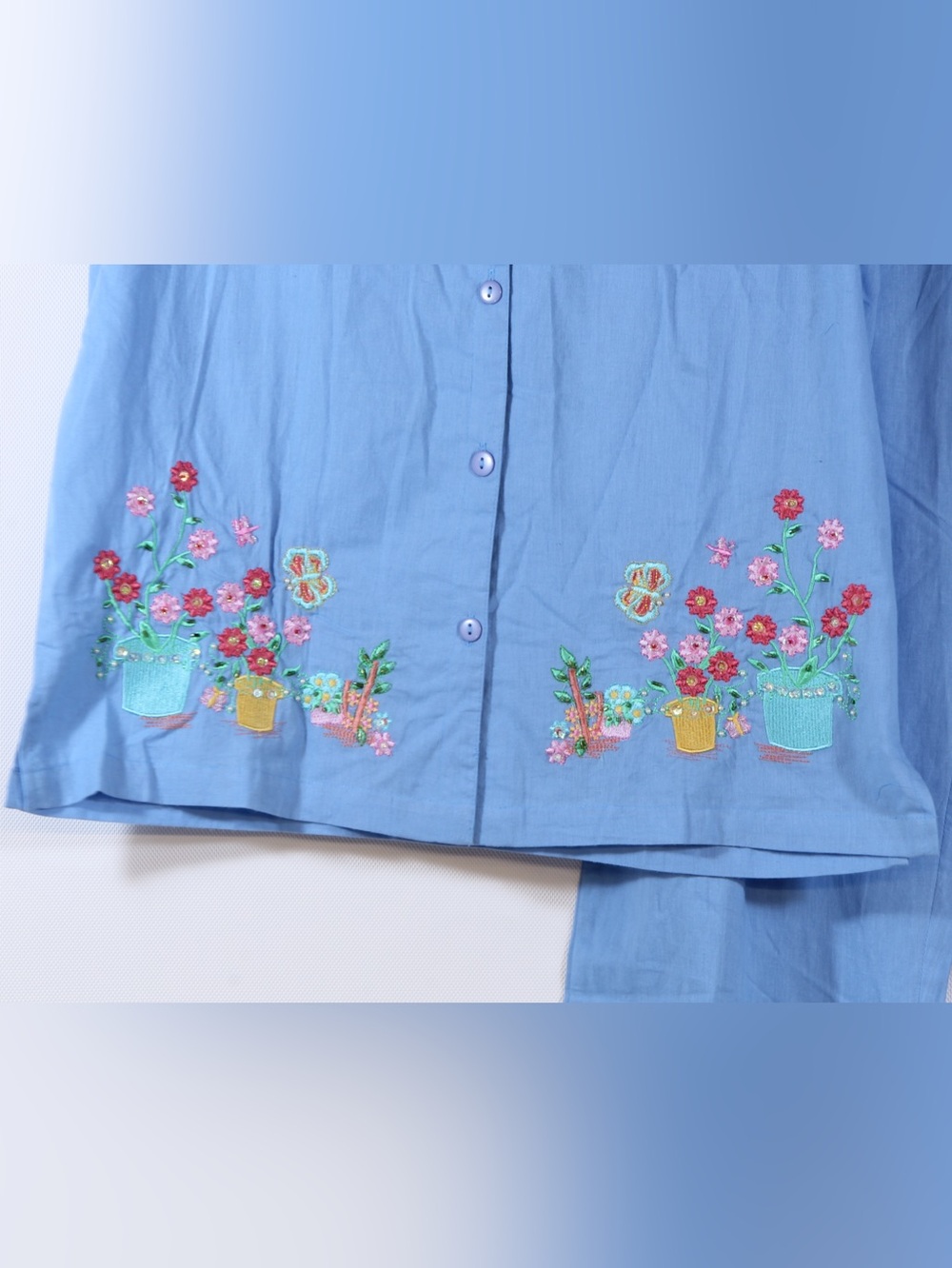 Metropolitan Women's Blue Chambray 2-piece Short Sleeve Shirt and Capri Set NWOT - Picture 6 of 10